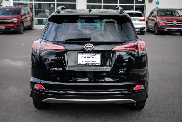 Used 2017 Toyota RAV4 XLE AWD/4WD image 20