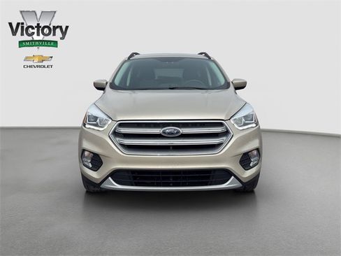 Used 2017 Ford Escape SE w/ Equipment Group 201A image 2