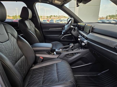 Used 2023 Kia Telluride EX X-Line image 25