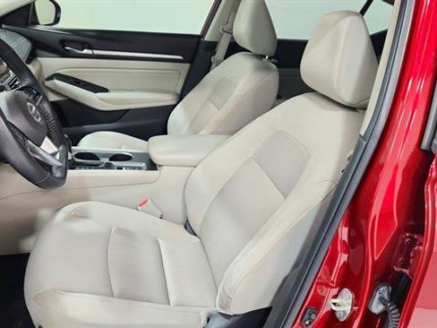 Used 2019 Nissan Altima 2.5 SV image 11