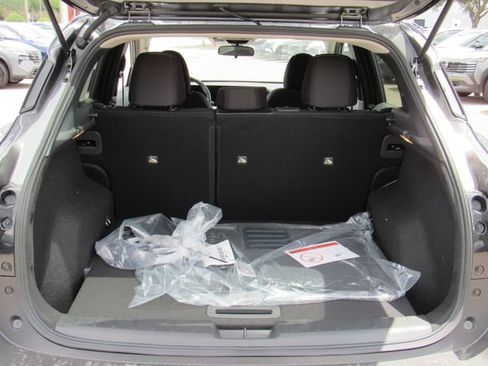 New 2026 Nissan Kicks SV w/ SV Premium Package FWD image 5