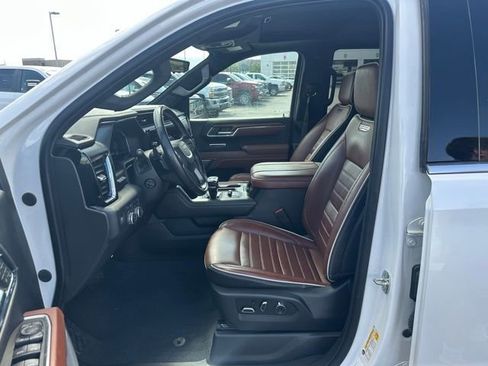 Certified 2023 GMC Sierra 1500 Denali Ultimate AWD/4WD image 2