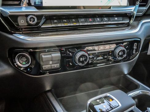 New 2026 Chevrolet Silverado 1500 RST AWD/4WD image 37