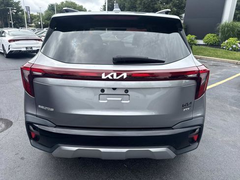 Used 2024 Kia Seltos S AWD/4WD image 4