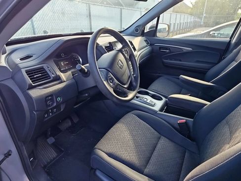 Used 2023 Honda Ridgeline Sport image 9
