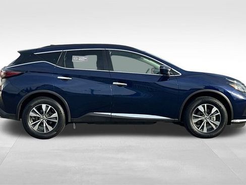 Used 2023 Nissan Murano SV image 3