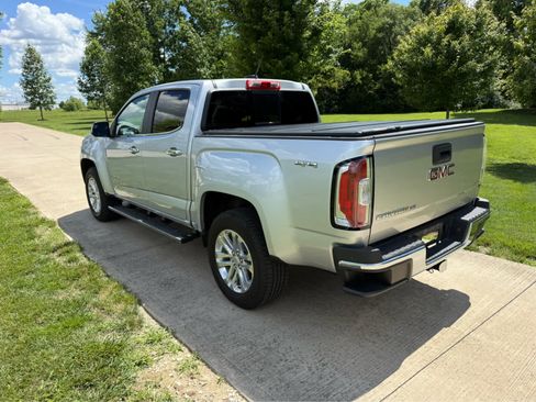 Used 2017 GMC Canyon SLT w/ Driver Alert Package AWD/4WD image 3
