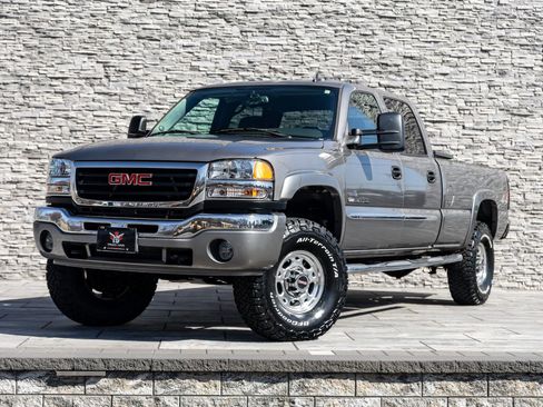 Used 2006 GMC Sierra 2500 SLT w/ Heavy-Duty Power Package image 1