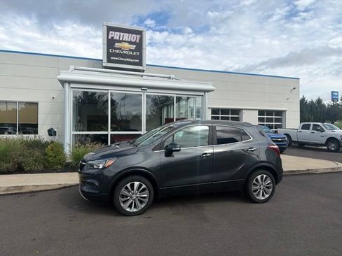Used 2018 Buick Encore Preferred AWD/4WD image 2