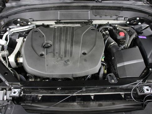 Used 2022 Volvo XC60 B5 Inscription w/ Climate Package image 24