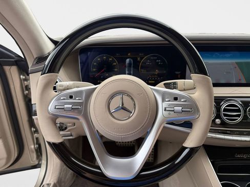 Used 2020 Mercedes-Benz S 560 Sedan image 11