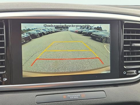 Used 2020 Kia Sportage EX image 28