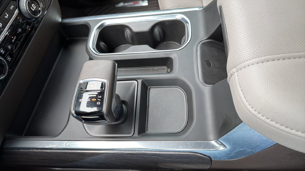 Used 2024 Chevrolet Silverado 1500 LTZ AWD/4WD image 16