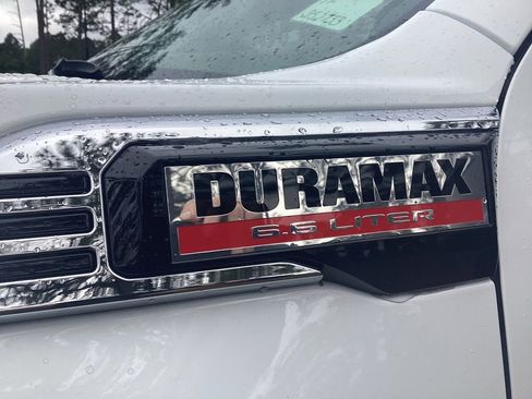 New 2026 GMC Sierra 2500 SLT w/ SLT Premium Package AWD/4WD image 9