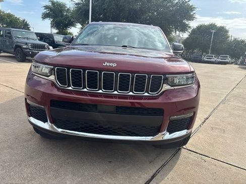 Certified 2023 Jeep Grand Cherokee L Limited AWD/4WD image 2