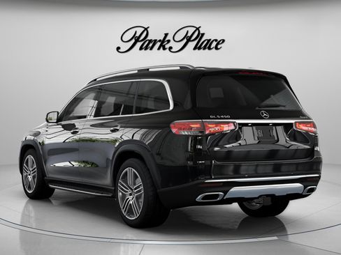 New 2026 Mercedes-Benz GLS 450 4MATIC image 14