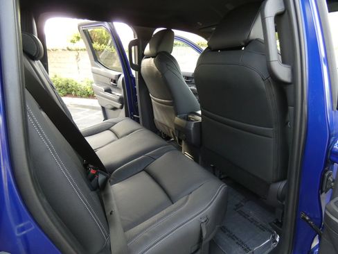 Used 2025 Toyota Tacoma SR5 image 29