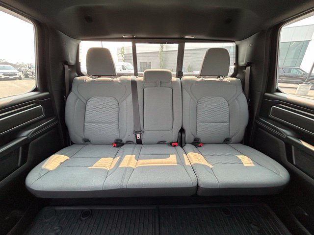 Used 2025 RAM 1500 Big Horn AWD/4WD image 40