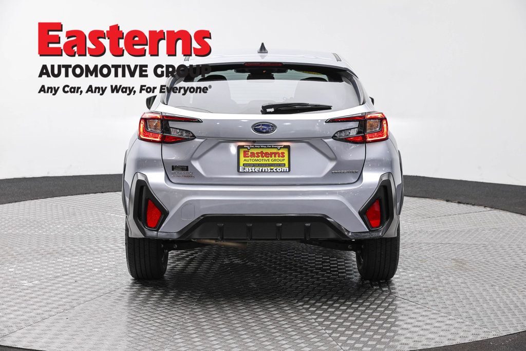 Used 2024 Subaru Crosstrek 2.0i AWD/4WD image 6
