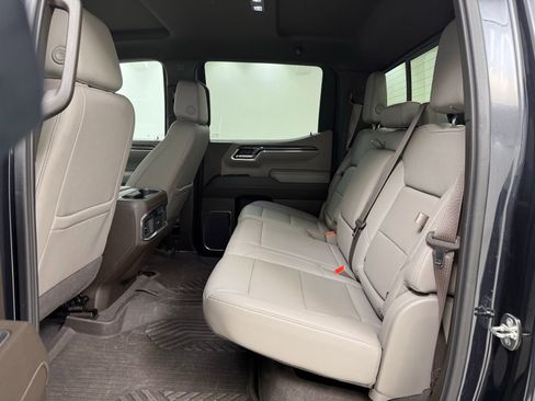 Used 2024 Chevrolet Silverado 1500 LTZ AWD/4WD image 26