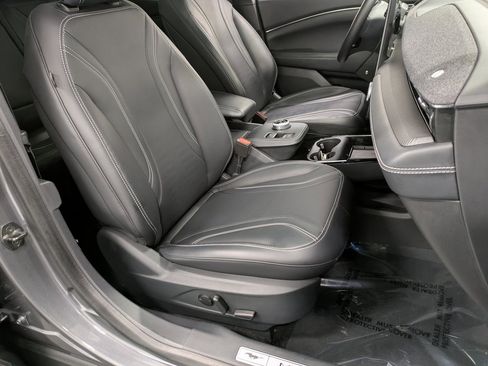 Used 2021 Ford Mustang Mach-E Premium image 28