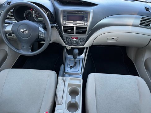 Used 2011 Subaru Impreza 2.5i image 12