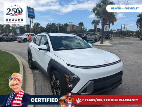 Used 2024 Hyundai Kona SEL AWD/4WD image 2