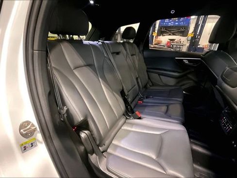 Certified 2025 Audi Q7 2.0T Premium Plus AWD/4WD image 27