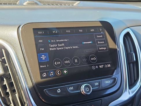 Used 2022 Chevrolet Equinox Premier AWD/4WD image 17