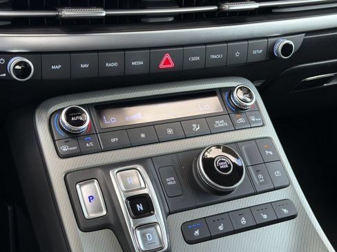 Used 2025 Hyundai Palisade SEL FWD image 18