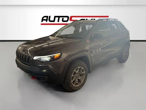 Used 2022 Jeep Cherokee Trailhawk w/ Premium Leather Package image 3