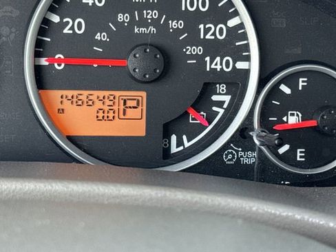 Used 2008 Nissan Pathfinder SE w/ Leather Pkg image 32