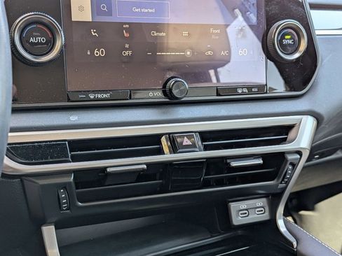 Used 2024 Lexus RX 350 FWD image 8