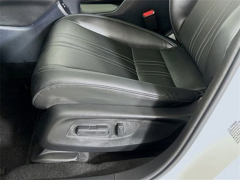 Certified 2024 Honda HR-V EX-L image 25