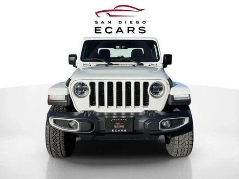 Used 2020 Jeep Gladiator Overland w/ Popular Equipment Package image 2