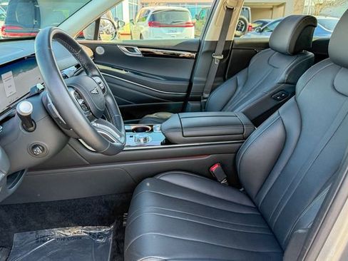 Used 2025 Genesis GV80 2.5T Standard image 12