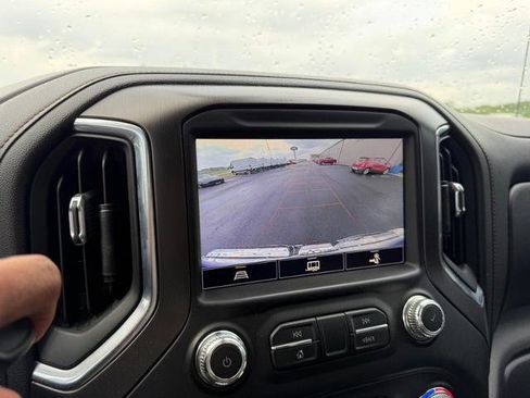 Used 2021 GMC Sierra 1500 AT4 w/ AT4 Preferred Package AWD/4WD image 21