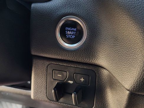 Used 2024 Toyota Tundra Limited image 24