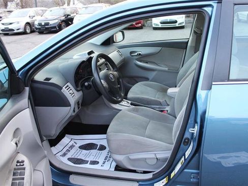 Used 2013 Toyota Corolla L image 10