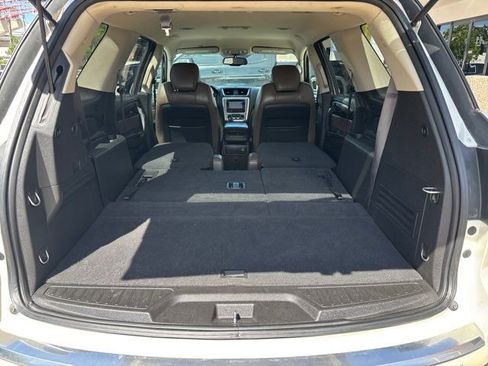 Used 2015 GMC Acadia SLT FWD image 12