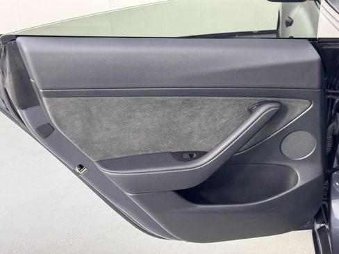 Used 2023 Tesla Model 3 Standard Range image 44