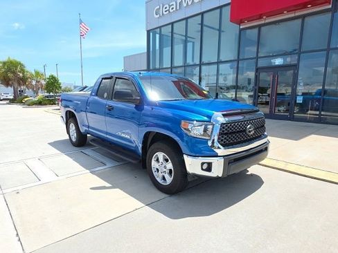 Used 2018 Toyota Tundra SR5 w/ SR5 Upgrade Package RWD image 2