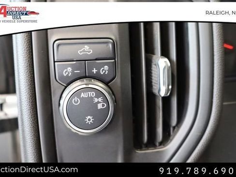 Used 2021 Chevrolet Silverado 1500 Custom image 18