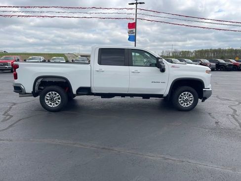 Used 2024 Chevrolet Silverado 2500 LT w/ Convenience Package AWD/4WD image 7