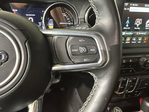 Used 2023 Jeep Wrangler Unlimited Sahara w/ Cold Weather Group AWD/4WD image 16