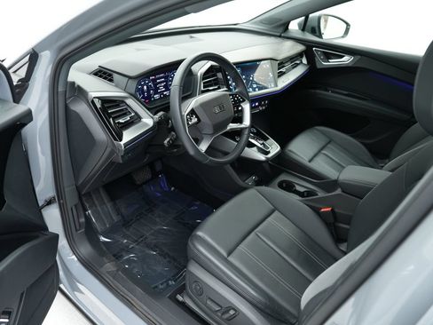 Used 2023 Audi Q4 e-tron Premium Plus w/ Premium Plus AWD/4WD image 4