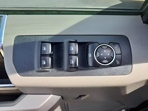 Used 2019 Ford F150 XLT w/ Trailer Tow Package AWD/4WD image 12