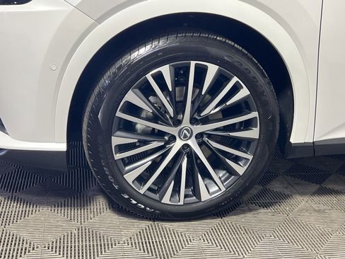 Used 2024 Lexus RX 350 350h Luxury w/ Convenience Package image 12