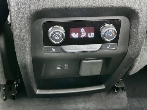 Used 2025 Chevrolet Traverse High Country w/ LPO, Floor Liner Package FWD image 13