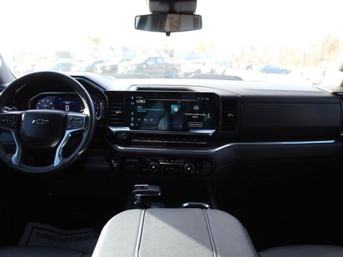 Used 2024 Chevrolet Silverado 1500 LT Trail Boss w/ LT Trail Boss Premium Package image 11